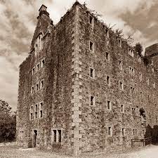 HorrifyingHist1's tweet photo. #Horror meets #luxury in the #bodminhotel 
Hear the tales of all the #spirits who are said to be there this Wednesday👻
#podnation #horrifyinghistory #darkcastnetwork https://t.co/WoXVltQCrq