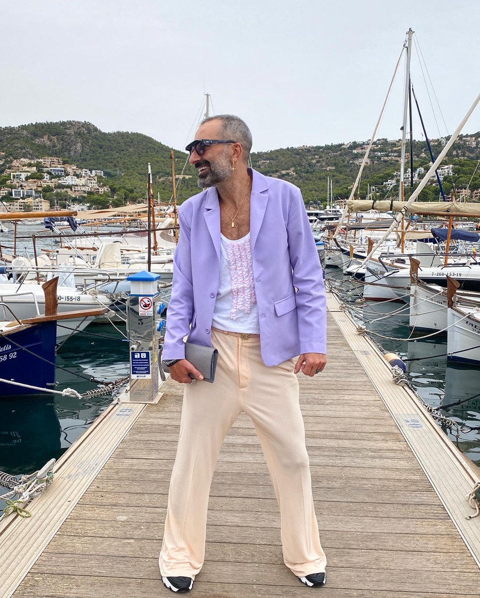 andresllompart's tweet photo. Port d’ Andratx
.
.
.
.
#portdandratx #puertodeandratx #ootdmen #menstreetstyle #hoscos #mallorca #october #menandcoffee #gayfashion #menwithstyle #men #menfashionista #caladan https://t.co/7ql6UMYTtc