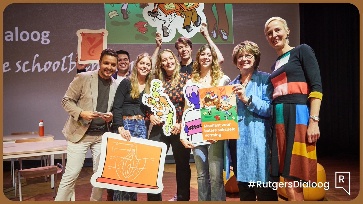 RutgersNL's tweet photo. "Een belangrijk manifest van Rutgers, jongeren &amp; maatschappelijke organisaties. Met mooie voorstellen die we snel moeten gaan uitvoeren," zegt @mariettehamer bij het aannemen van het Manifest voor betere seksuele vorming. #RutgersDialoog #seksindeschoolbanken @mariekevdplas https://t.co/xkIiYP6pK7