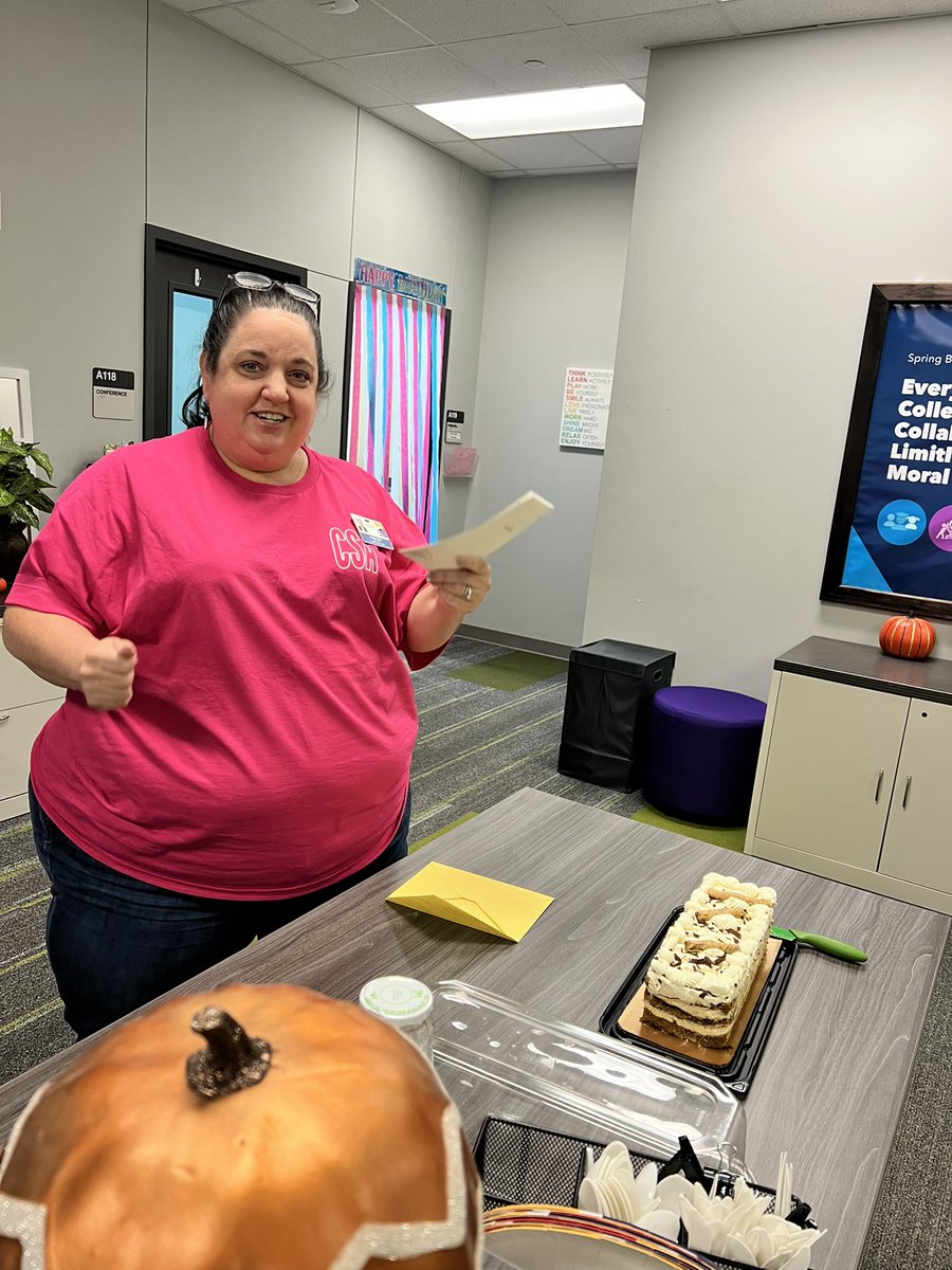 Libbyislearning's tweet photo. Happy birthday to our fearless leader at AOC &amp; CSA ❤️ https://t.co/9Ucpk0Pteo