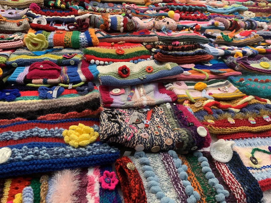 heritage_crafts's tweet photo. The theme of our next #CreativeNetworkCrafts session with @CreativeLives is 'Libraries as hubs for community crafting', with special guests Sarah Baker, Tracie Meredith and Jennifer Collier. Join us on Zoom at midday next Mon 10 Oct. Book at https://t.co/MzLpVm5jsn. https://t.co/QpHXvCX9yM