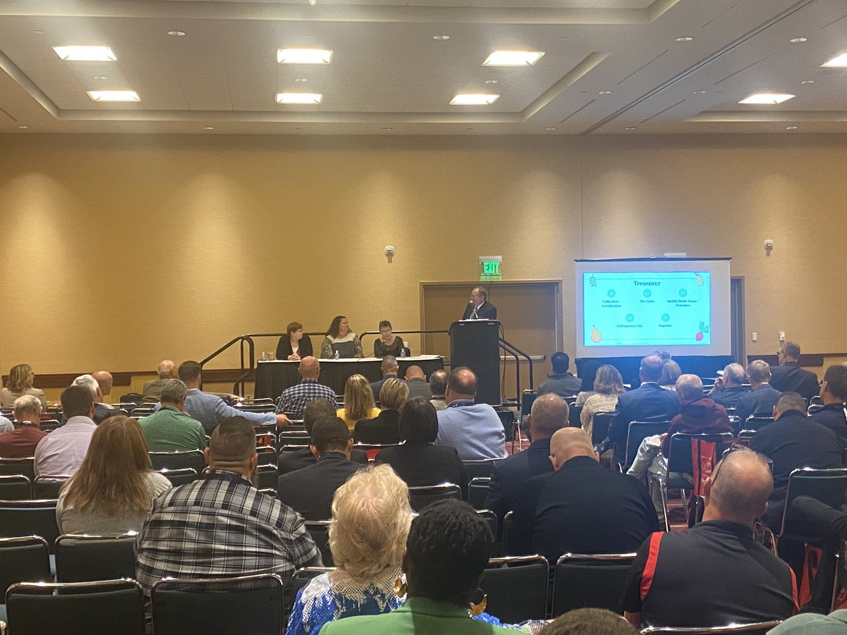 isbanews's tweet photo. Great to see so many educators and student advocates at the ISBA/IAPSS Fall Conference! #INFallCon22 https://t.co/lHL8cc1KG6