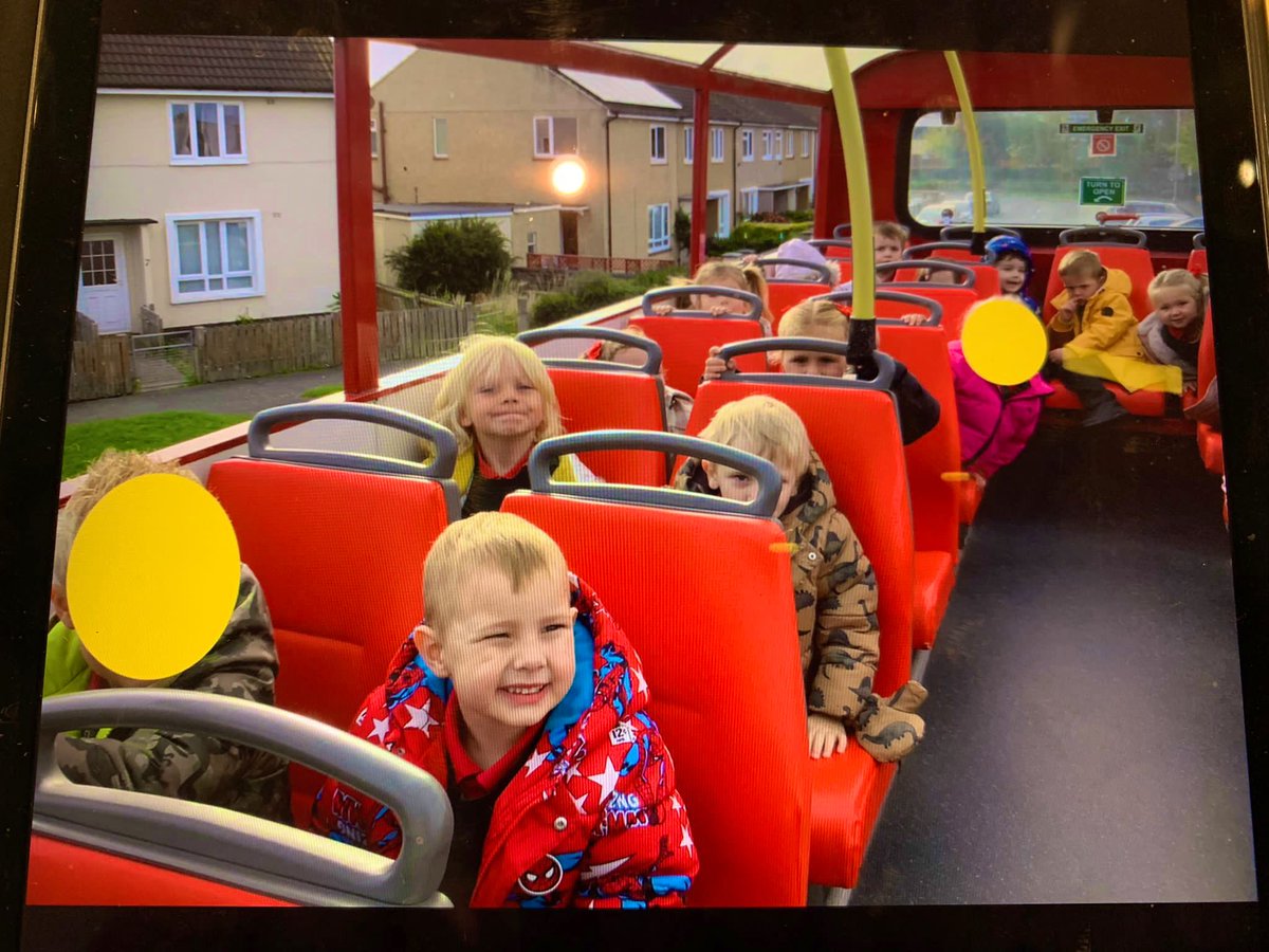 MorfaRhianedd's tweet image. Cymaint o hwyl ar y bws ‘Hop on and Off’ heddiw fel sbardun thema! Diolch i  Alpine am gydlynu y cyfan i ni!

Such a fun activity to kickstart our whole school theme today on Llandudno! 

@GwEGogleddCymru @NWOLtraining @BBlocksEdu