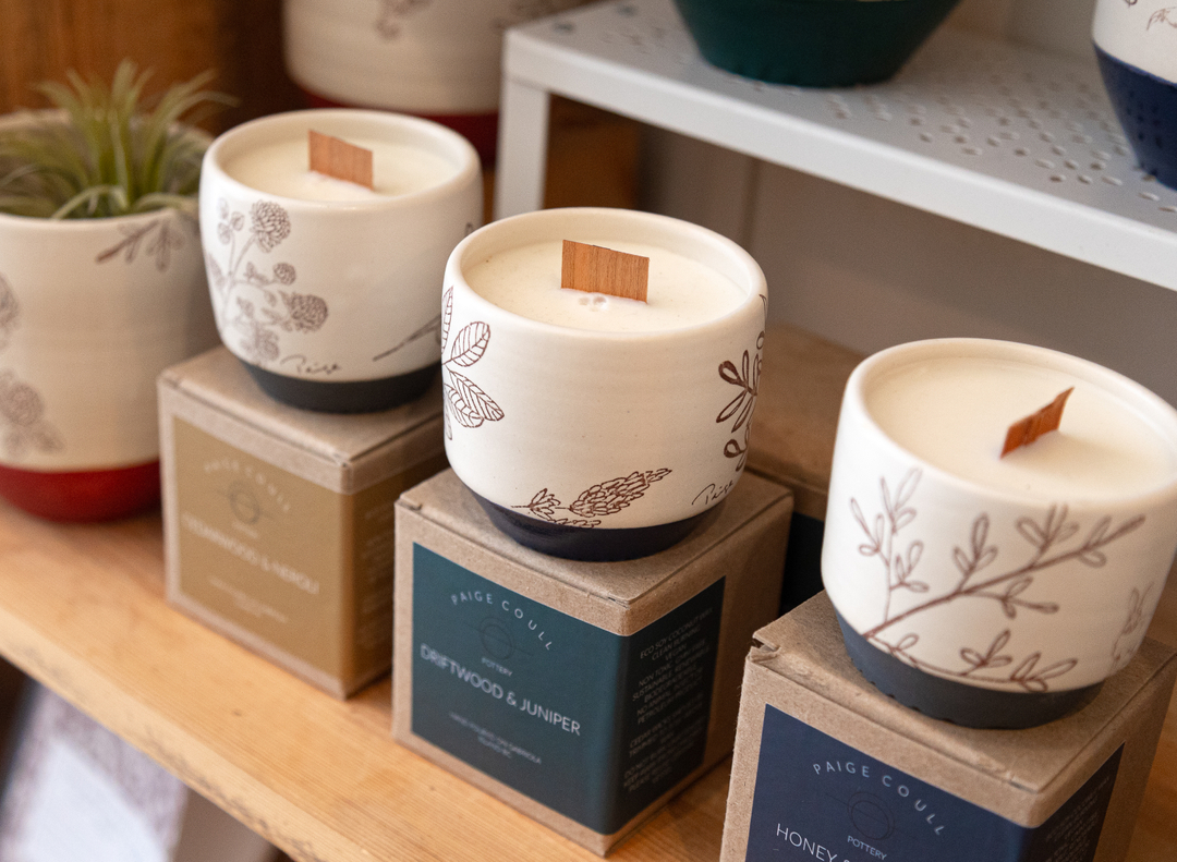 migrationboutiq's tweet photo. What could be better than a gorgeous #handmade candle by @paige.coull ? These candles have been hand-poured on Gabriola Island using non-toxic, eco-soy wax. The scents are absolutely beautiful and all include essential oils. Come by and smell them for yourself or find some of her https://t.co/K5As8VqPs8