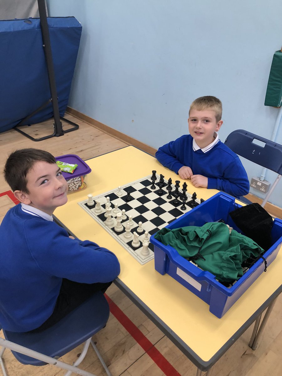 King's Oak Primary School on Twitter "♟ At our Lunchtime Board Game Club we started with chess