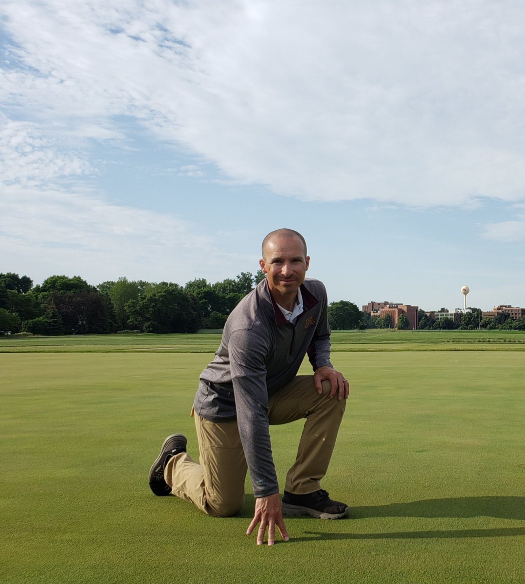 We are excited to announce that Gary Deters <a href="/gdeters_turf/">Gary Deters</a> will be our new lawn water conservation educator! Gary will lead outreach and education efforts to reduce water use on lawns in the Twin Cities in collaboration with <a href="/MetCouncilNews/">Metropolitan Council</a>. 
Read more: turf.umn.edu/gary-deters-ta…
