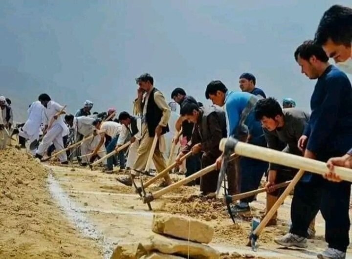 ArifaShayan's tweet photo. نسل‌کشی هزاره‌ها را متوقف کنید
#StopHazaraGenocide https://t.co/iU16IaCKUj
