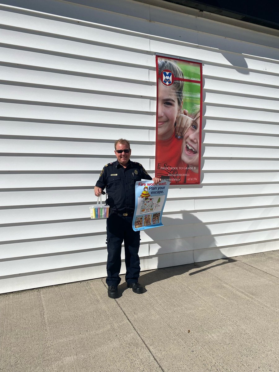 KtownFire's tweet photo. Are you ready for “Chalk One Up to Fire Safety” @LimestoneDSB and @alcdsb? KFR is delivering kits to schools this week in preparation for our contest during Fire Prevention Week. If any #ygk schools are interested, please email Del Blakney at dblakney@cityofkingston.ca. https://t.co/x9ofNat31o