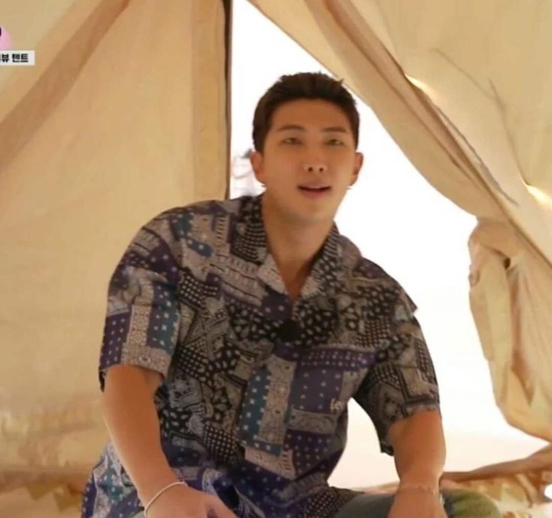 joon_lovebot's tweet image. oh...it's bad for us 😳