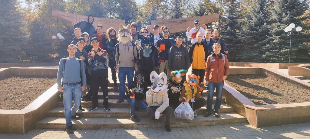ShynessCloud's tweet photo. Was on my first foreign furry gathering on last week! 🇰🇿

It was fun and I had met so much familiar and unfamiliar faces~💛

Im really interesting person, yeah... 🥲🥲🥲

#furry #park #iwannabedead https://t.co/8jdIHl6XEr