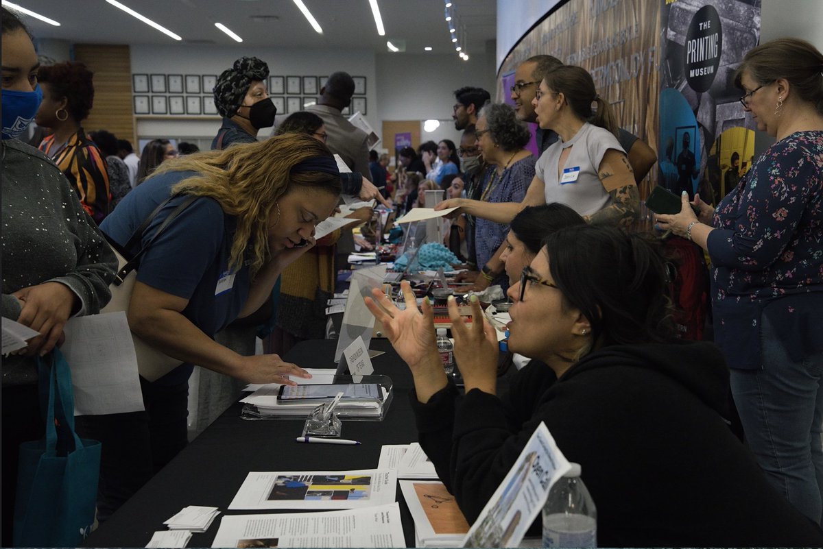 artsconnecthtx's tweet photo. What a fun time we had last Thursday at our annual arts education Open House! So many of our Arts and Culture Partners, HISD educators and friends of HISD joined us.
Thank you @HSPVA for hosting and to Lyle Ross, HSPVA parent, for the photos. #ArtsInEdHTX https://t.co/YnptC9jd5o
