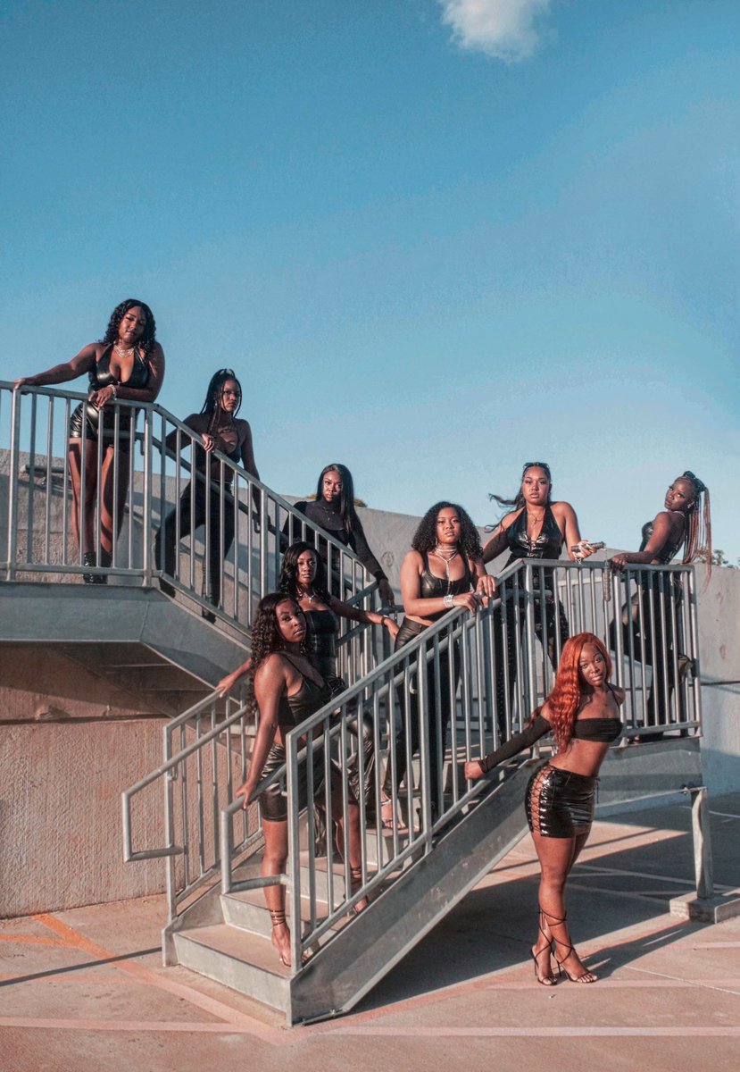 EnviousDance's tweet photo. Charlie how yo Angels get down like that? 😏 https://t.co/wzUozPqIFY