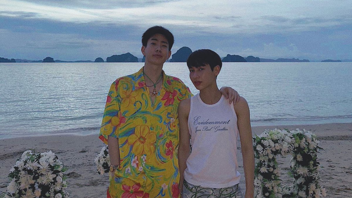 sphyngly_'s tweet photo. ㅡ he said, "yes." #ออฟกัน https://t.co/sKe0vlVBd6