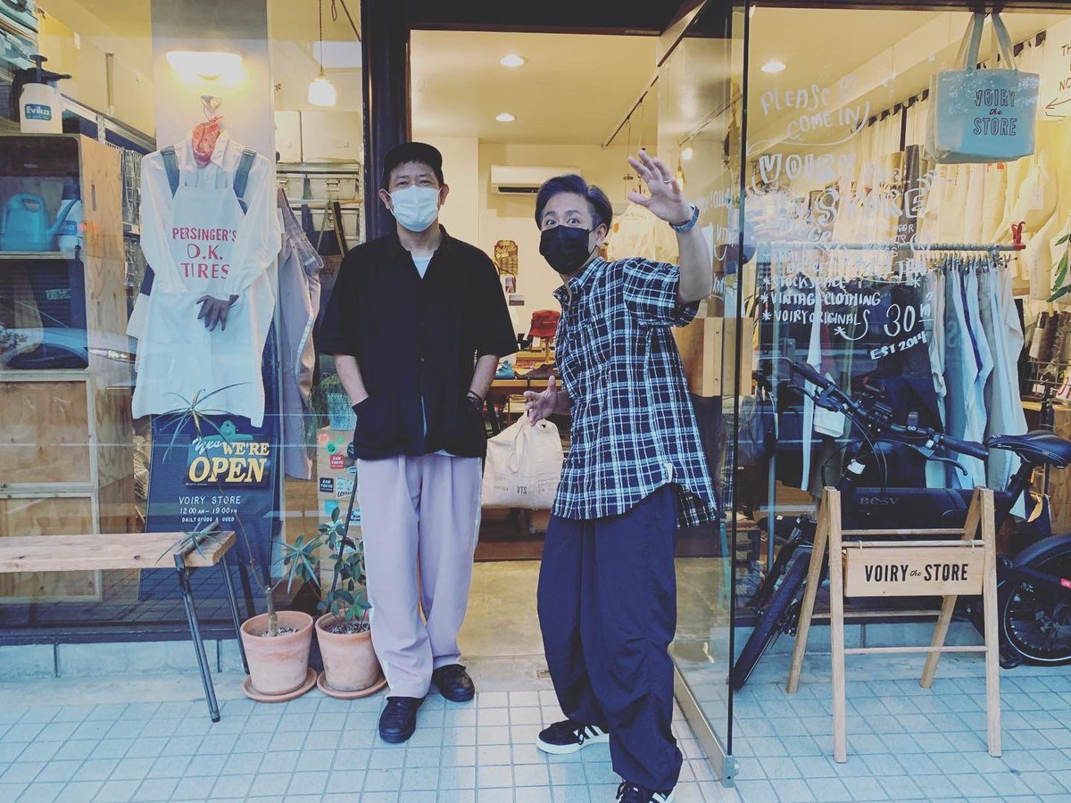 DAKEN10's tweet photo. ライブ衣装を探しに目黒にあるVOIRY(@voirystore )さんに行ってきた。
近頃「脱力」がテーマの自分にぴったりの洗練されたお洒落アイテム揃いのお店でした。
数着試着させてもらい気に入った上下を即決!
Totsukaさん、ありがとうございました!
#VOIRY #DAKEN https://t.co/Yy9ZlZUIP1