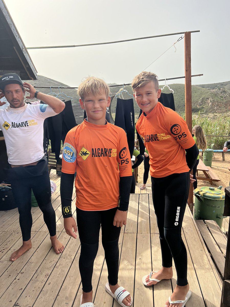 tamaravisser87's tweet photo. Today #surflesson at Praia do Amado, 🇵🇹 🫶😎 https://t.co/6Zmyx4jtZ8