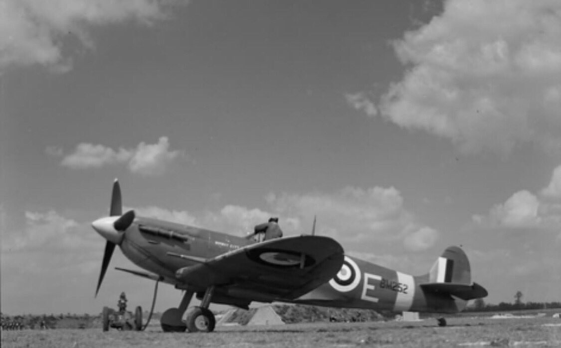 The Lady in the Lake - A Sunken Spitfire (@asunkenspitfire) / Posts / X
