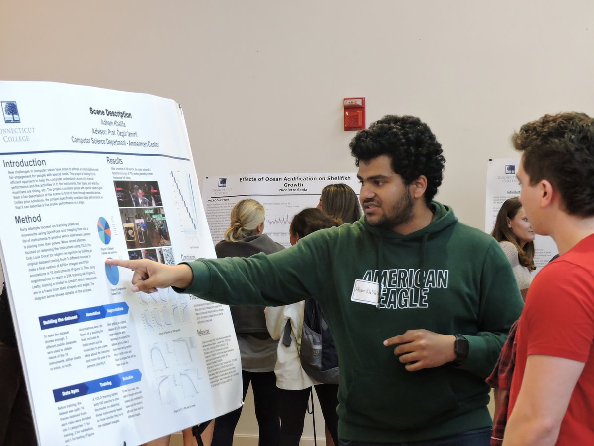 ConnCollege's tweet photo. Every summer, students at Conn have the unique opportunity to participate in funded undergraduate research. At #CCFallWeekend, students presented their projects to the community. ππ https://t.co/Llbh80Vsco
