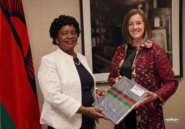 During #UNGA77, <a href="/gflaorg/">Global First Ladies Alliance</a> was  honored to meet with <a href="/ChakweraMonica/">Monica Chakwera</a>, First Lady of Malawi. Her office participated in GFLA’s training for the first time. We were grateful to have them contribute important insights into her wonderful work, learn more at soff.org.mw