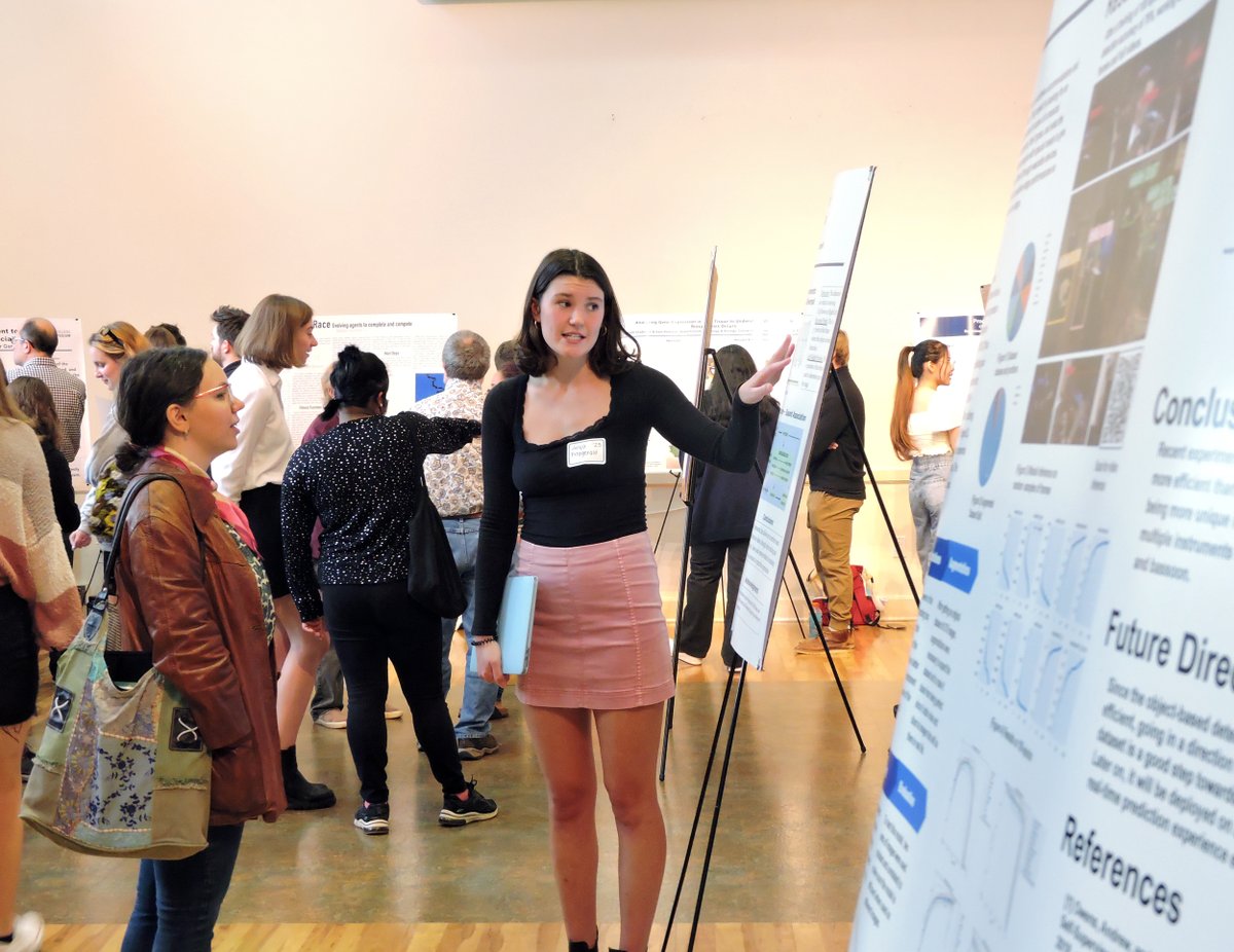 ConnCollege's tweet photo. Every summer, students at Conn have the unique opportunity to participate in funded undergraduate research. At #CCFallWeekend, students presented their projects to the community. ππ https://t.co/Llbh80Vsco