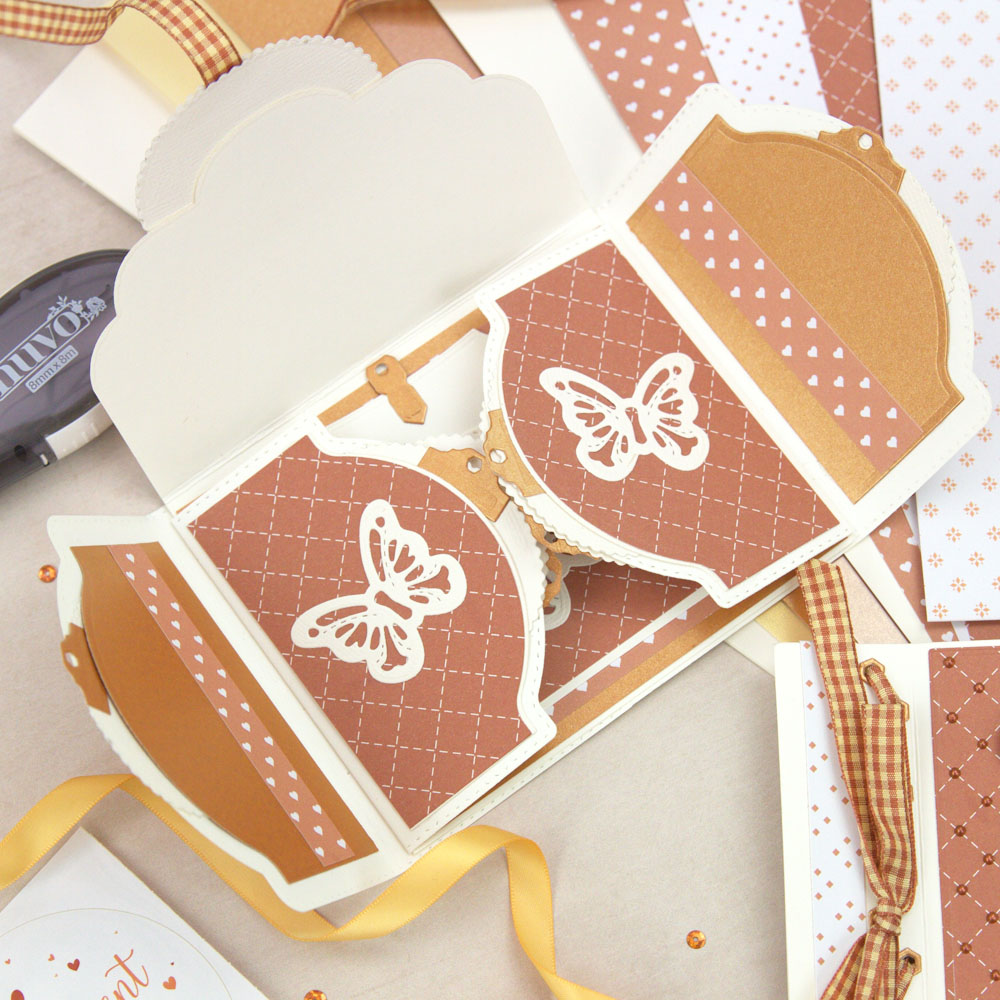 tonicstudios's tweet photo. This is the perfect entry level set for Memory Book newcomers and the ideal expansion set for seasoned Memory Book professionals!
#mondaymaker #mondaymoments #motivationmonday #tonictuesday #tuesdaythoughts #toniccraftkit #tonicstudios #craftsupplies #memorybooks #scrapbooking https://t.co/HgZMDH0kE4