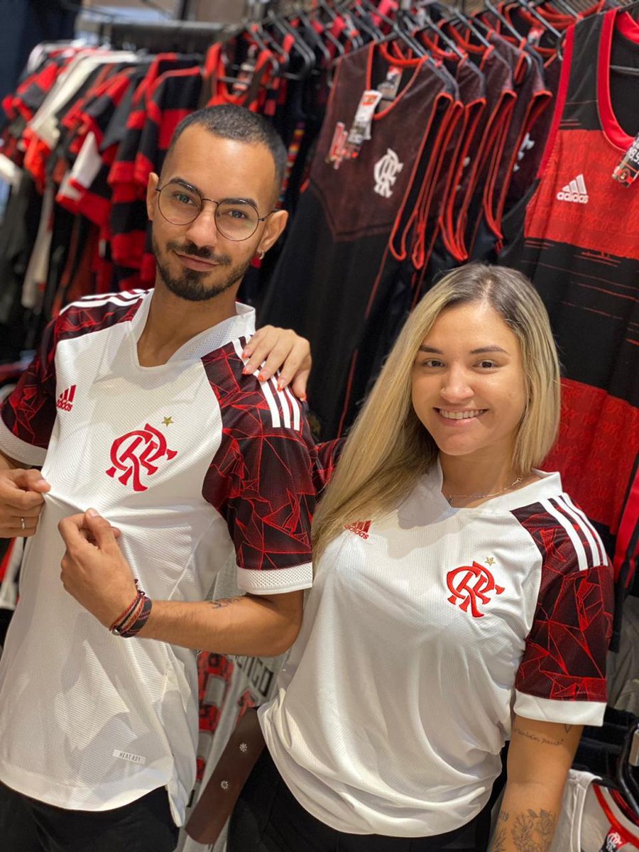 nacaornmaceio's tweet photo. VOCÊ IGUAL AOS JOGADORES! ⚡

Corre na NRN Maceió e garanta já o Manto oficial do Flamengo na versão Authentic! 🔴⚫

📍 Faça uma visita: Avenida Menino Marcelo, 3800 - Shopping Pátio Maceió
📲 Compre pelo WhatsApp: https://t.co/KhN7x9UkDC https://t.co/zCAhuLsoow