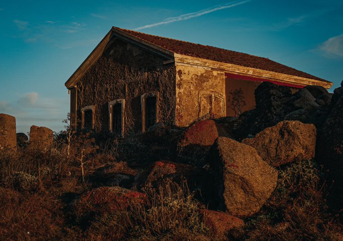 Beautiful views #sunset #italy #mountains https://t.co/CuDbyGf92g<a href="/tag/sunset"class="tags">#sunset</a><a href="/tag/italy"class="tags">#italy</a><a href="/tag/mountains"class="tags">#mountains</a>