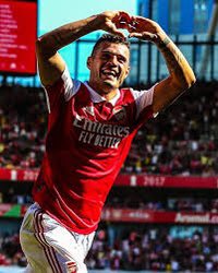 AfcAish's tweet photo. Nobody deserves it more. For the first time in his career, Granit Xhaka has been named Arsenal’s Player of the Month. ❤️🤍 https://t.co/1CuVH41I7B