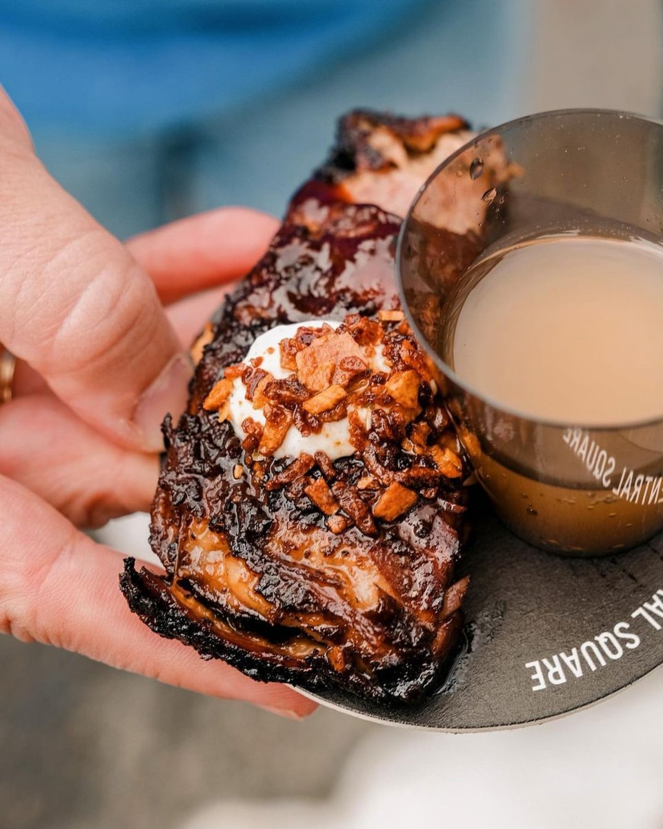 Congrats to <a href="/vialecambridge/">Viale</a> for winning the People's Choice Award at <a href="/EastCambBiz/">East Cambridge BA</a> Rib Fest! 🏆