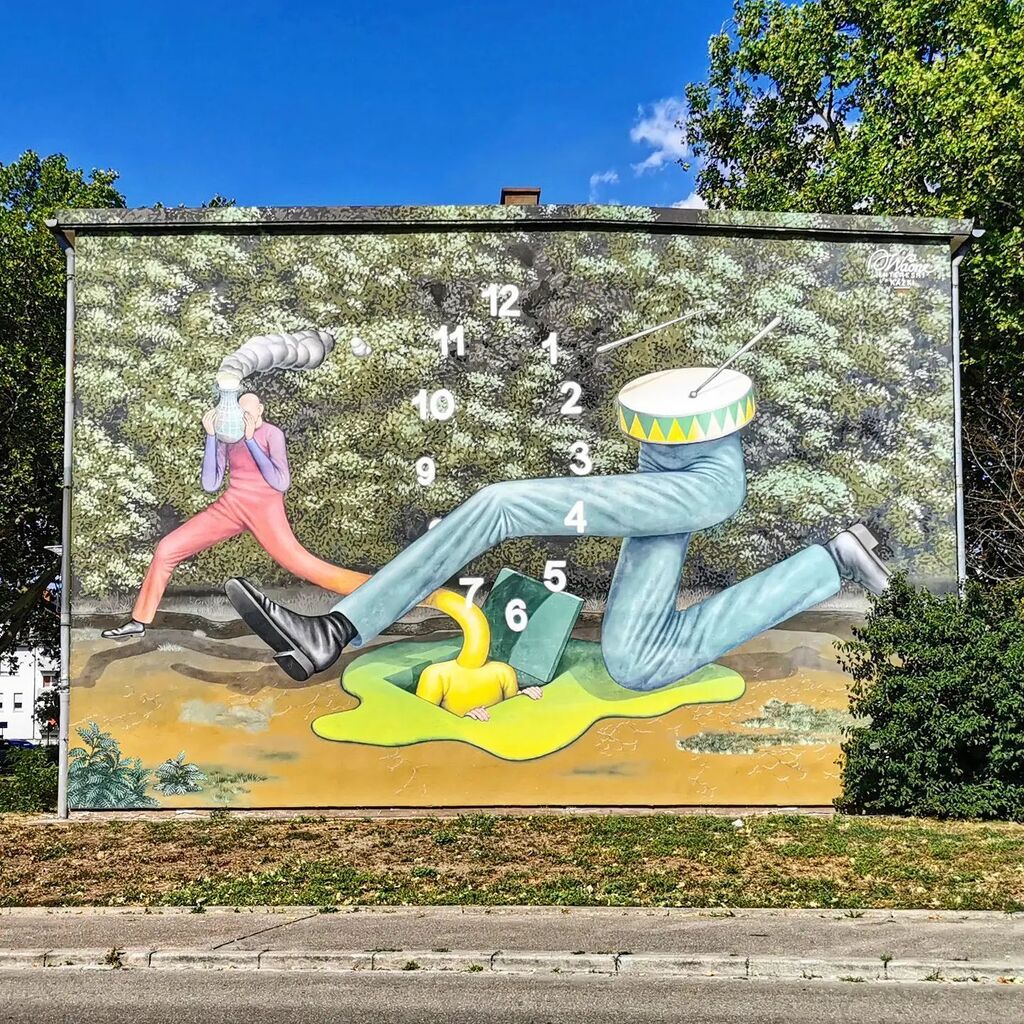 chilledoutco's tweet photo. "Jump through time" @waone_interesnikazki #mural for @stadtwandkunst #2019 in #mannheim #germany
#urbanart #streetart #waone #waoneinteresnikazki #interesnikazki #surrealism #surrealart #character #colorful #jumpthroughtime #wallpainting #wall #painting … https://t.co/xtIdlLt1TA https://t.co/jusbHI11n2