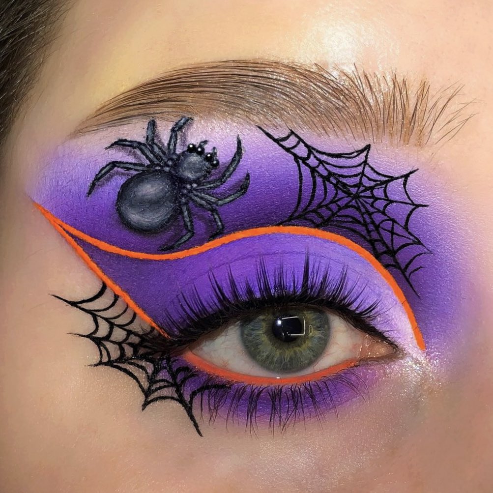 It took 6 months, but I finally did a new eyeshadow look