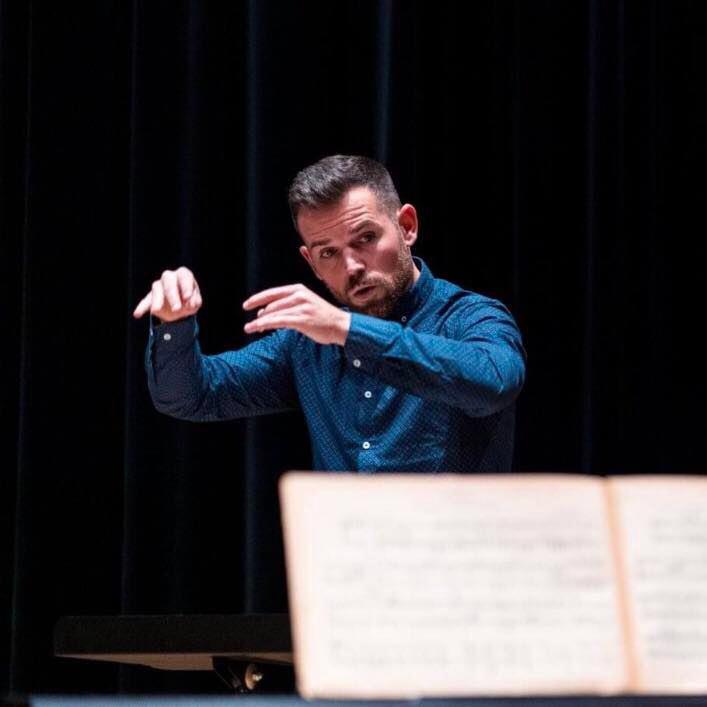 ambeniajan's tweet photo. José María González se convierte en nuevo director artístico de la Banda Titular de la Agrupación Musical de Beniaján.

¡Bienvenido Chema!

#AMB #OrgulloAMB

https://t.co/eep2XdV7cU https://t.co/3svohivJPQ