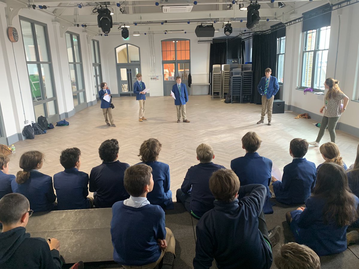 MaidaValeLang's tweet image. The finale of International Languages Week was all Year 7 &amp;amp; 8 Pupils acting out a devised scenario in French in a theatre workshop ran by @markjmaughan &amp;amp; @DissyD 🎭🇫🇷   An incredible experience! We hope this is a gateway for Pupils to start reading French plays &amp;amp; literature.