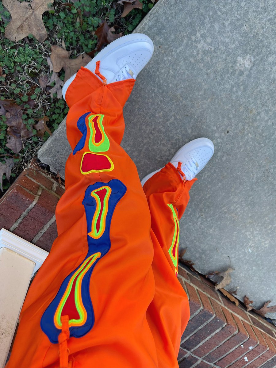 hollywoodhunna's tweet photo. i just dropped the hardest skele pants in 8 colors! 💛🧡💜 a simple retweet could win you a pair ☠️ https://t.co/A2pBE5yGcC