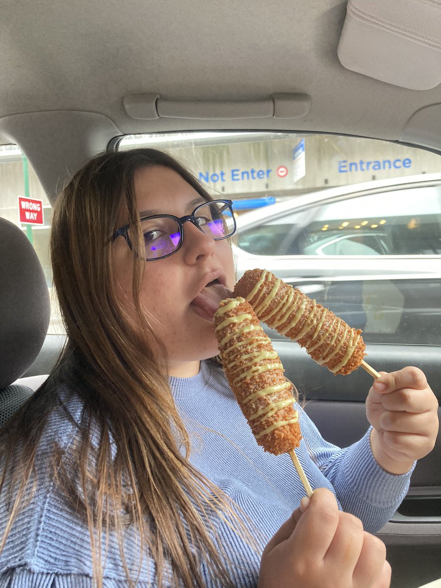 BrandonDeluso's tweet photo. Korean corn dogs are top tier @sera_ramen https://t.co/MnXJNXJbAl