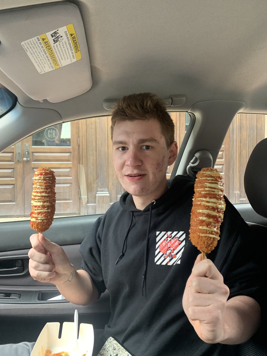BrandonDeluso's tweet photo. Korean corn dogs are top tier @sera_ramen https://t.co/MnXJNXJbAl