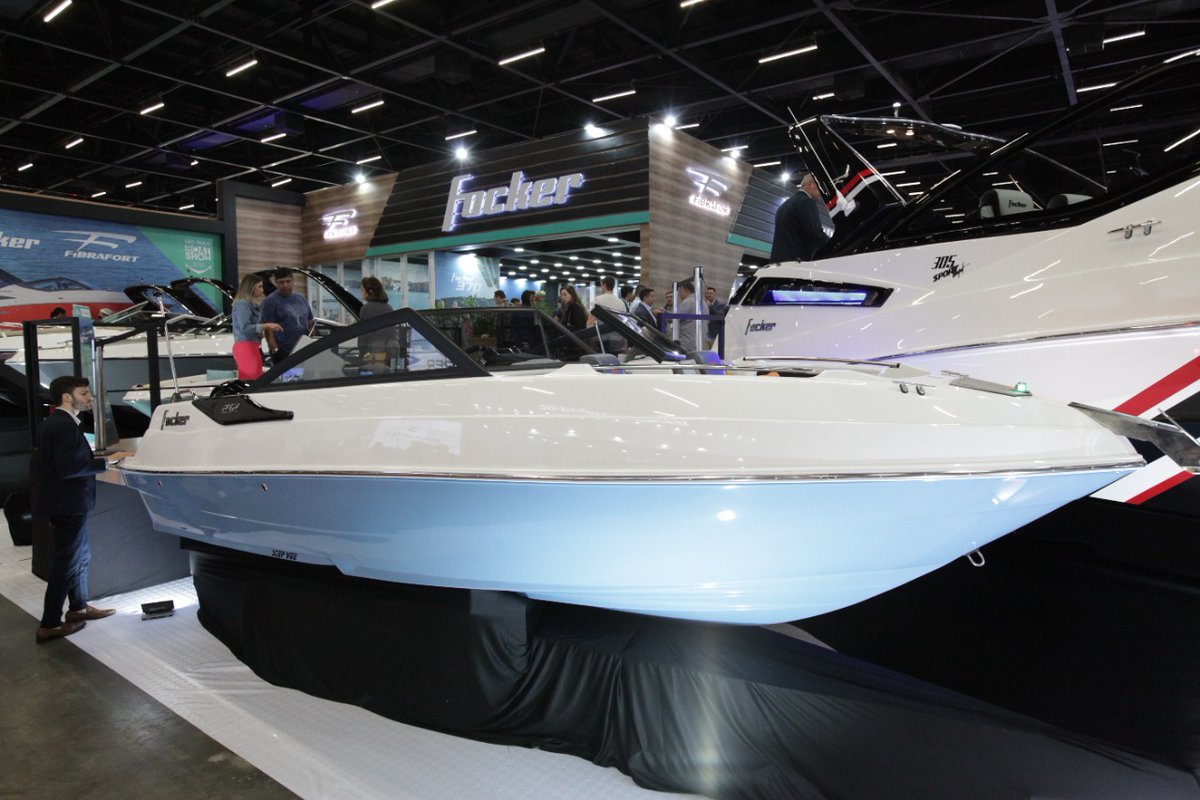 revista_nautica's tweet photo. Saiba 4 destaques da lancha de 21 pés da Fibrafort lançada no Boat Show: https://t.co/AbTbkTCnpW

#boats #barcos #fibrafort #focker #nautica #revistanautica https://t.co/3voyVB7ZqZ