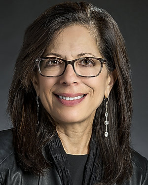 Congratulations to Lustgarten's Chief Medical Advisor @DrLizJaffee on the 2022 @AACI_Cancer Distinguished Scientist Award for her groundbreaking research in treating pancreatic cancer with immunotherapy. @hopkinskimmel #AACI2022