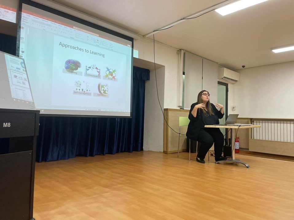 CPFMetn's tweet photo. #CPFinfo | Mrs Rania Jibai, our IB coordinator and the Chair of the Association of IB World Schools in Lebanon, presenting for the new parents at the Middle school the various aspects of the curriculum.

#cpfmontana #englishsection #ib #ibdp https://t.co/rW3BoIpfFu