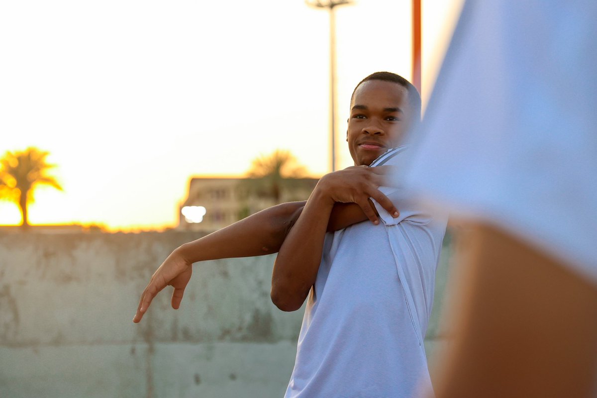 MahdAcademy's tweet image. إحـمــــاء 💪
استعـداد 🦿
انـــطلاق ⚡️

📸| لصناعة بطل أولمبي جديد .. مواهب ألعاب القوى يواصلون العمل في #أرض_الأبطال 🏃‍♂️💜