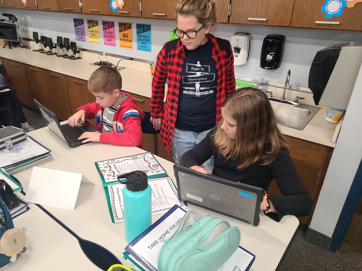 Michelle David tweet media