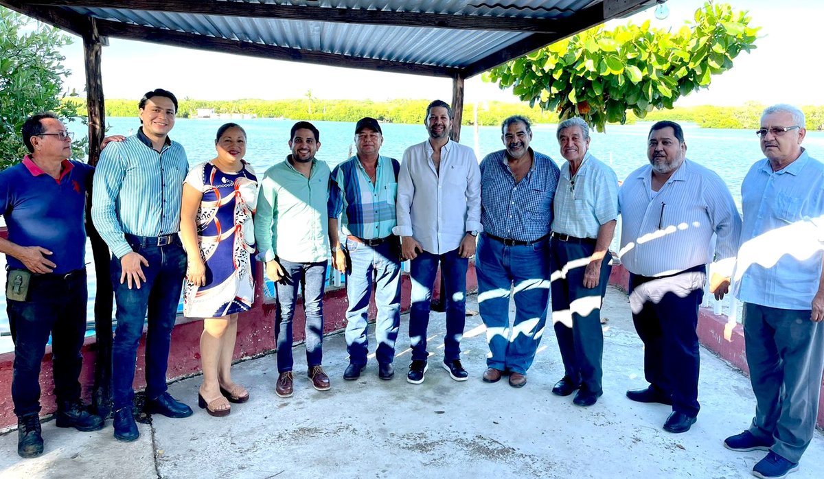 PRIVeracruz_'s tweet photo. 📌En #Ozuluama y #TampicoAlto, avanzan los trabajos para articular las acciones que permitan fortalecer la estrategia territorial de refrendo de la militancia.

Los secretarios de Operación Política @cesaromar_14, y de Acción Electoral @FernandoKuriMX, encabezaron las reuniones. https://t.co/ZbOhhFmO3p