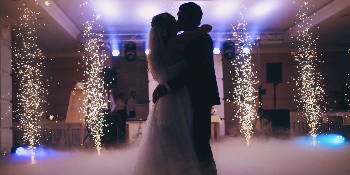 PartyPleasers's tweet photo. The Do's and Don'ts of Hiring a Wedding DJ https://t.co/qWiGbgm3Wj https://t.co/YmOEgMfNAD