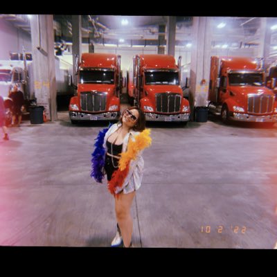 emrie_ramirez's tweet photo. #NewProfilePic #MoodyCenterIsHarrysHouse https://t.co/CVxt2kqwxE