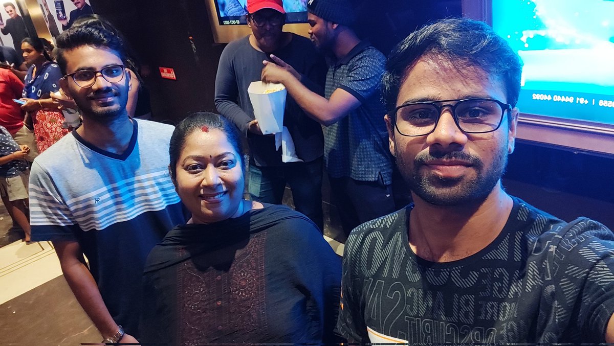 Giri57220703's tweet photo. #PS1Tamil 
Watching movie with #sangeethabalan
#SunTVl #sundari serial
@iam_Tharani @ikamalhaasan @Udhaystalin @aishu_dil @hasinimani @arrahman @arunvijayno1 @RedGiantMovies_ @trishtrashers https://t.co/Eyz1F4VLvc