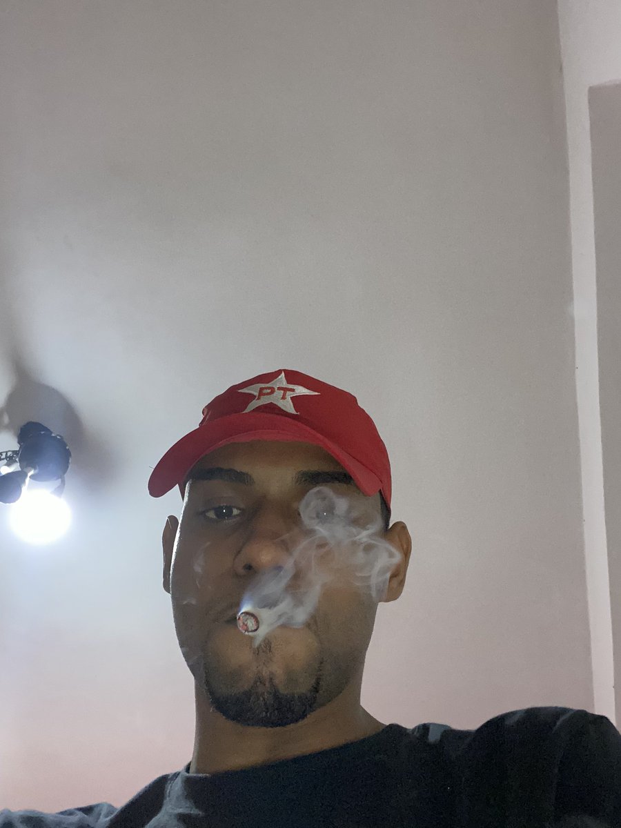 OriginalEuMermo's tweet photo. 13 na cabeça ✌🏿 https://t.co/94e35ueYaW