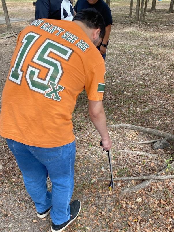NISD_Tim_Shuff's tweet photo. We spent a cool Monday morning with @_MealsOnWheels to help feed our community followed by an afternoon stroll in Raymond Rimkus Park, cleaning up as we go. Good gestures make a big difference in our community @NISDReddix https://t.co/8eoUJVvRYL
