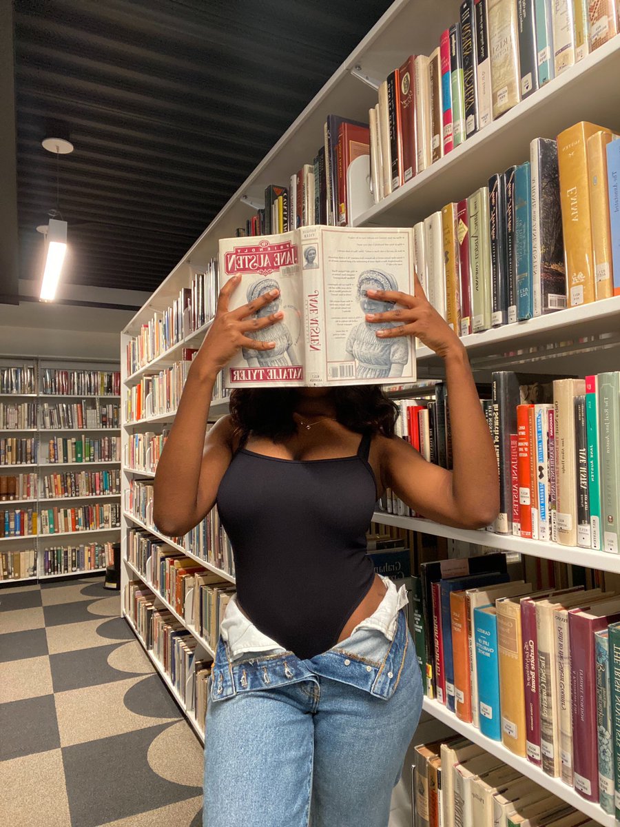 desolatychus's tweet photo. I did not read a single page in that book. https://t.co/DCoeEO0akE