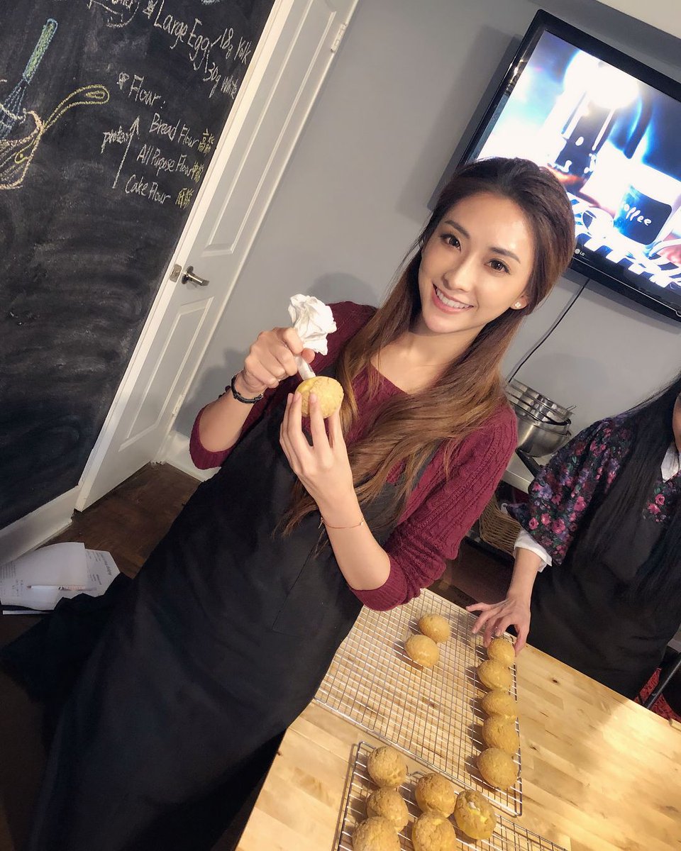Cali_sta78's tweet photo. I'm free today to learn how to make food again, do you want to come #food #learning #hobby #happy #life https://t.co/7CL1V2dohA