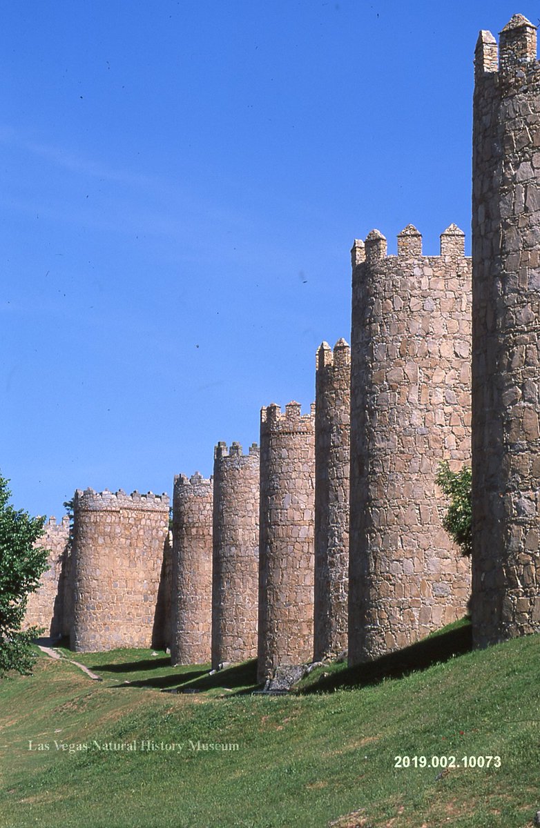 MacDonald Collection #10073
Avila, Spain 
11th Century Medieval walls

#curation #photos #museum #museumarchive #collection
For more information about the collection, contact our Cultural History Collections Manager
@LauraBenedict11