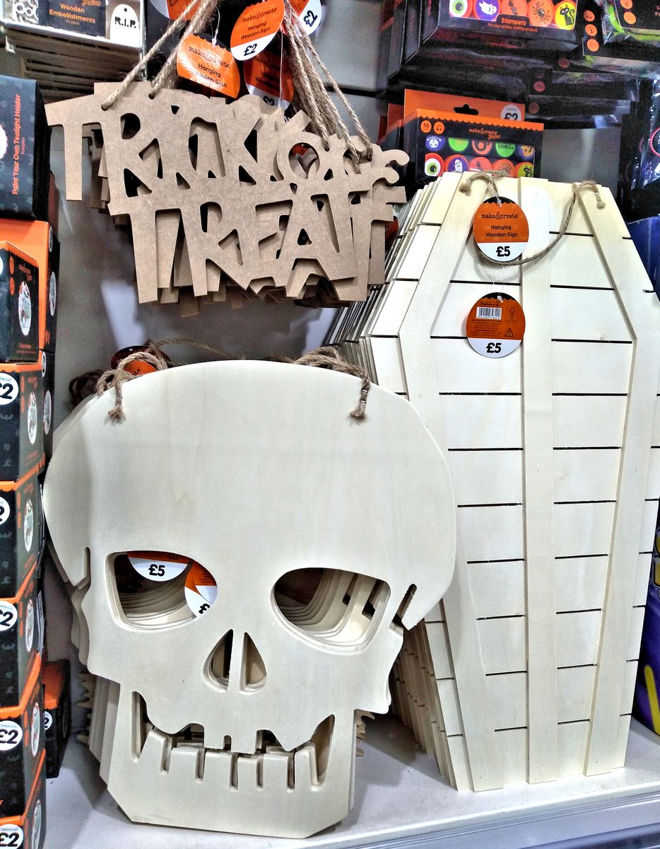 Theworksleics's tweet photo. Woooo spooky. Halloween crafting materials are here at The Works Leicester on Gallowtree Gate. If you're feeling ghoulishly creative drop in and see us 
🎃👻💀⚰️
#Leicester #Halloween #Craft #HalloweenLeicester
#GallowtreeGate #CraftingLeicester https://t.co/vrYMJvPPK0